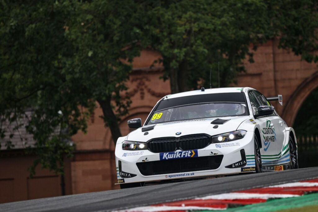 Rainford holds off Collard in finale race Rainford holds off Collard in finale race