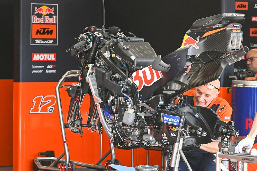 KTM RC16
