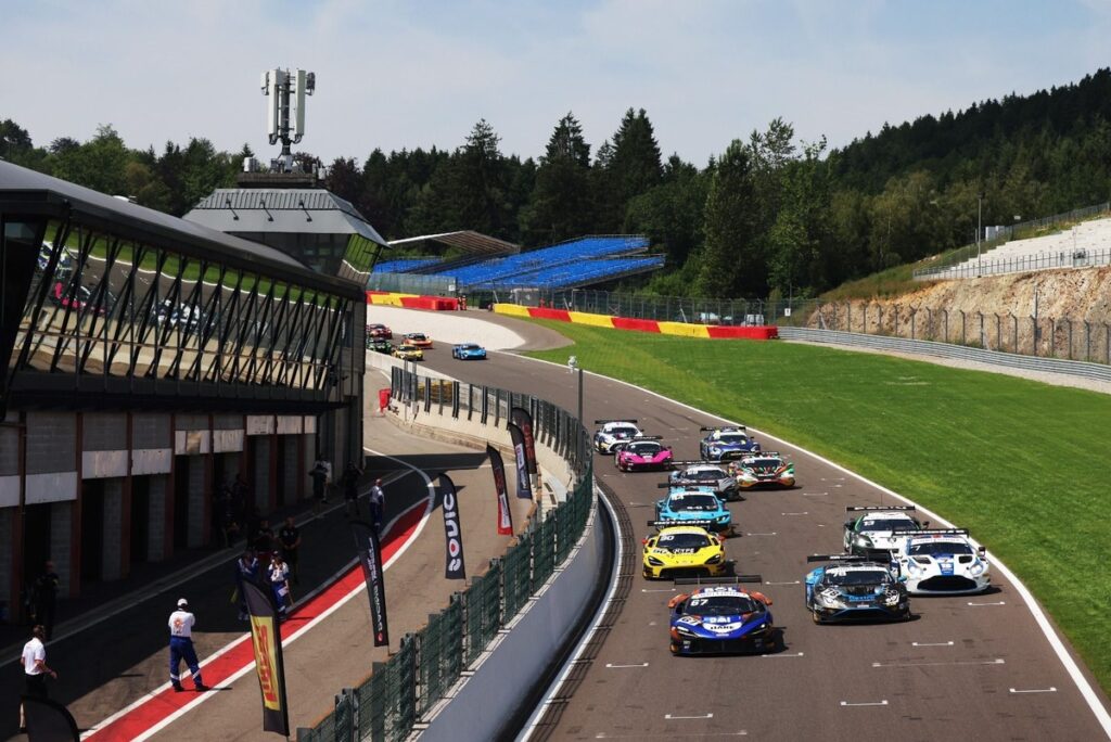 Waberski and Martin enjoy British GT’s Spa day Waberski and Martin enjoy British GT’s Spa day