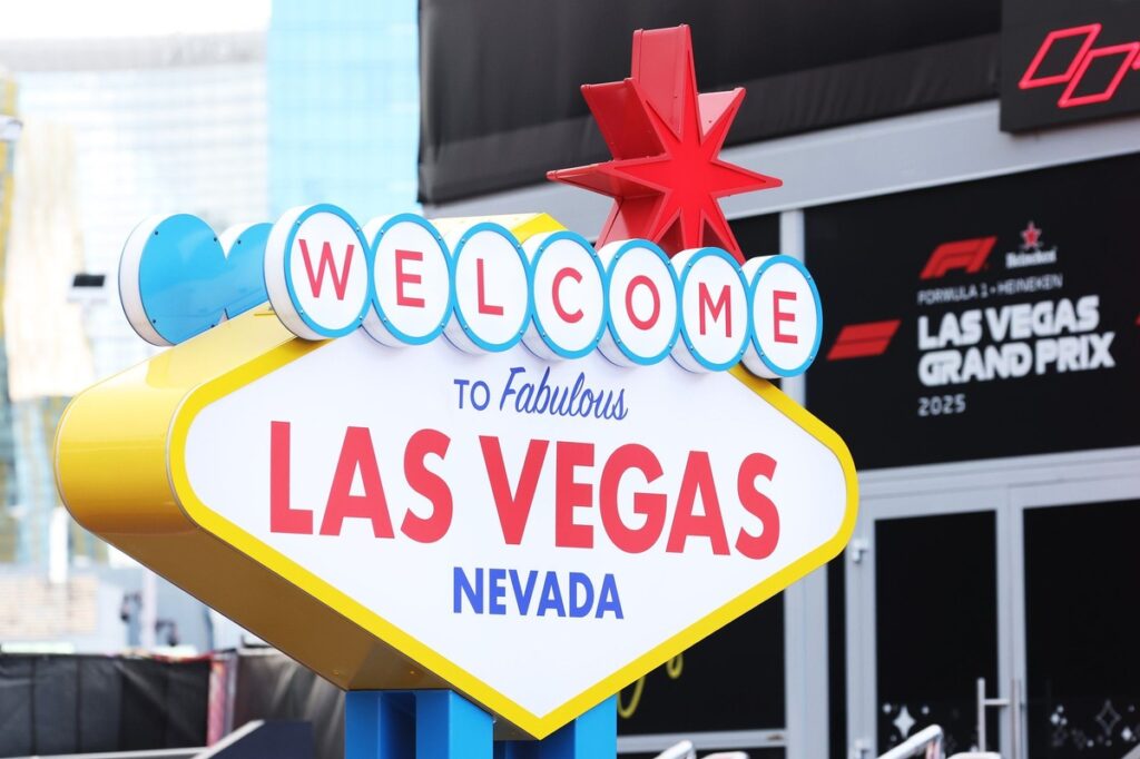 F1 to race in Las Vegas until 2037 after signing 10-year extension