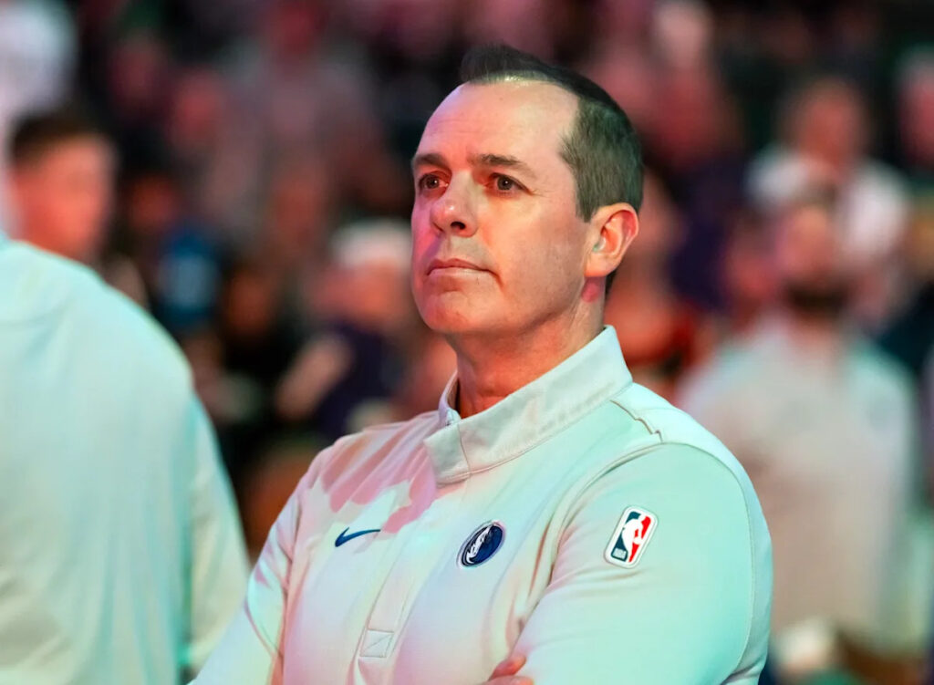 Frank Vogel joining Steve Kerr, Golden State Warriors as associate head coach next season Frank Vogel joining Steve Kerr, Golden State Warriors as associate head coach next season