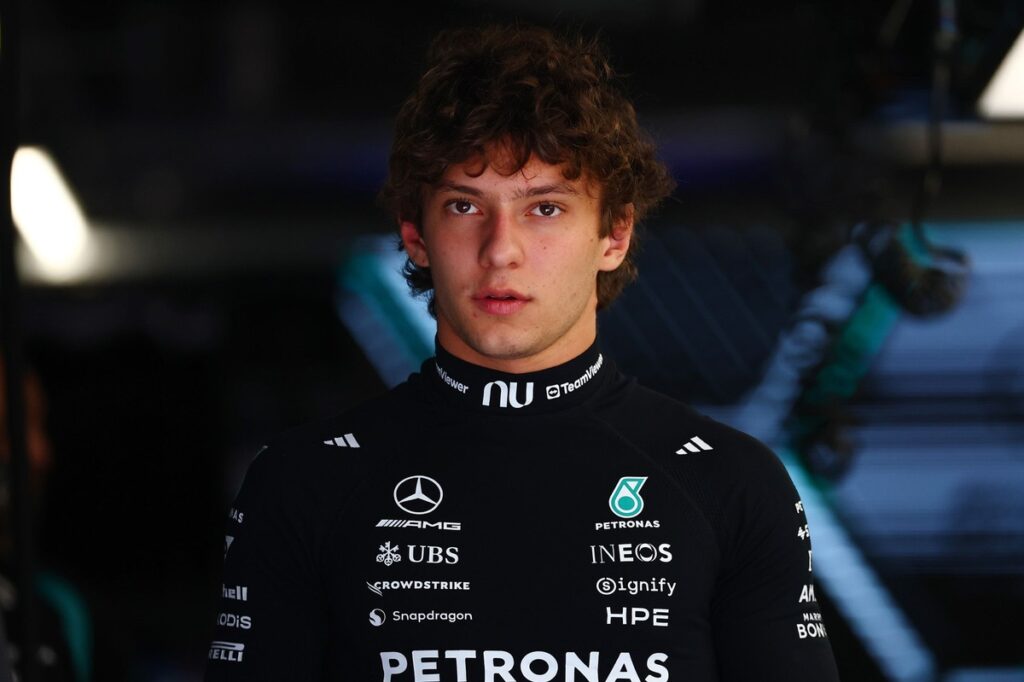Antonelli risks grid drop as stewards launch Hungarian GP qualifying investigation