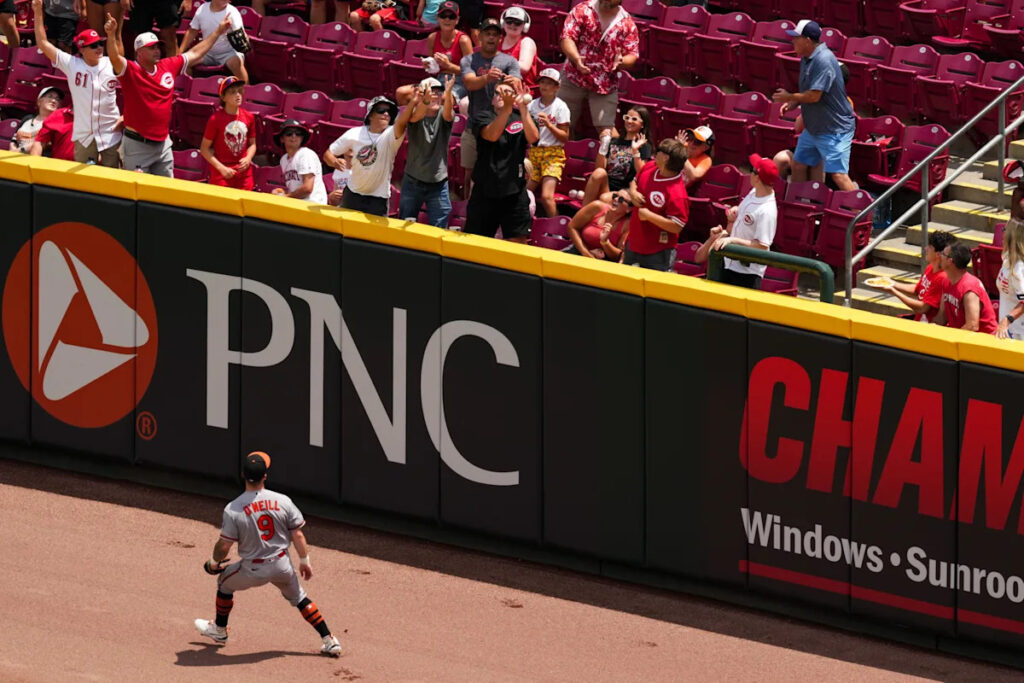 Orioles fail to sweep Reds, drop finale 3-2 Orioles fail to sweep Reds, drop finale 3-2