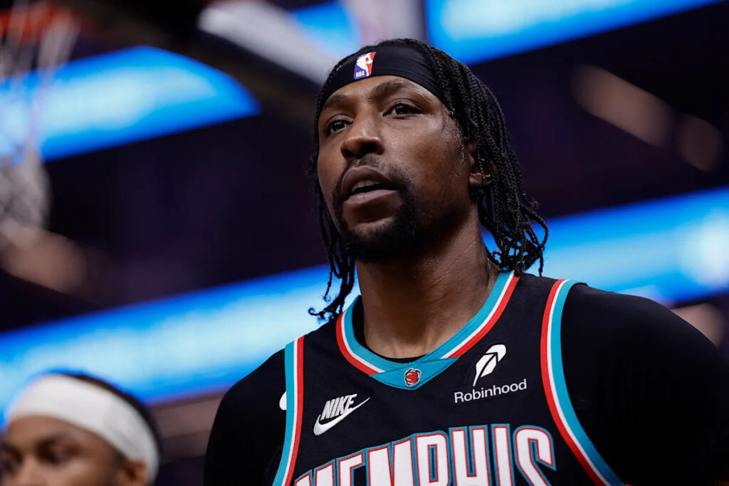 Kentavious Caldwell-Pope reportedly negotiating buyout with Grizzlies, intends to reunite with LeBron James on Sixers Kentavious Caldwell-Pope reportedly negotiating buyout with Grizzlies, intends to reunite with LeBron James on Sixers