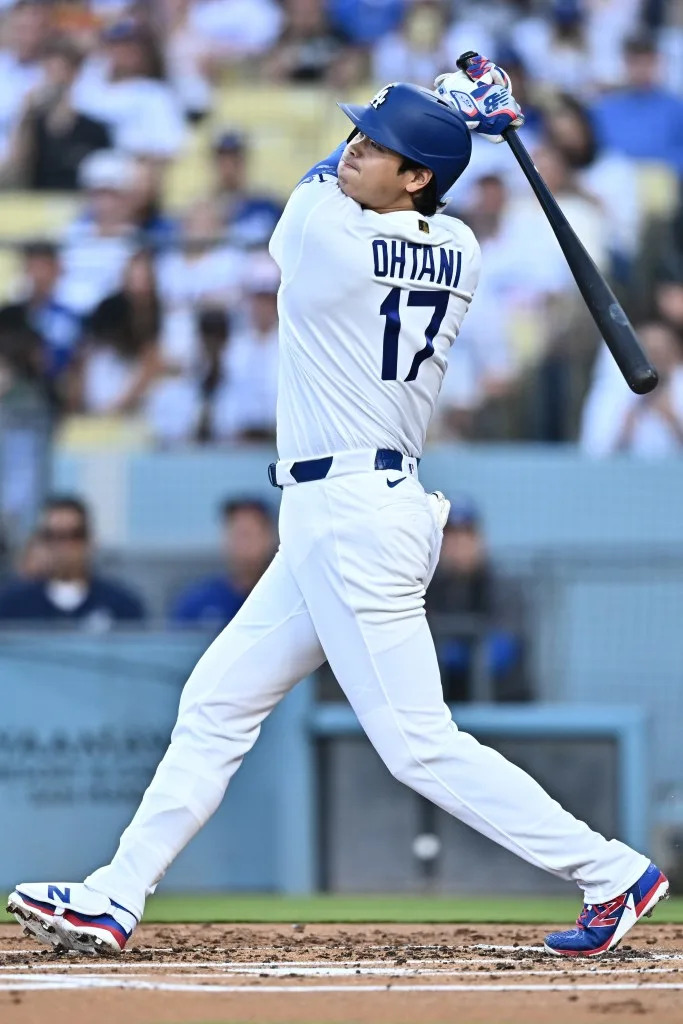 Ohtani hits a home run during the first inning against the <a class="link " href="https://sports.yahoo.com/mlb/teams/arizona/" data-i13n="sec:content-canvas;subsec:anchor_text;elm:context_link" data-ylk="slk:D-backs;sec:content-canvas;subsec:anchor_text;elm:context_link;itc:0" data-yga="{"yLinkElement":"context_link","yModuleName":"content-canvas","yLinkText":"D-backs","ySubModuleName":"anchor_text","yHasCommerce":false}">D-backs</a>. AP Photo/William Liang