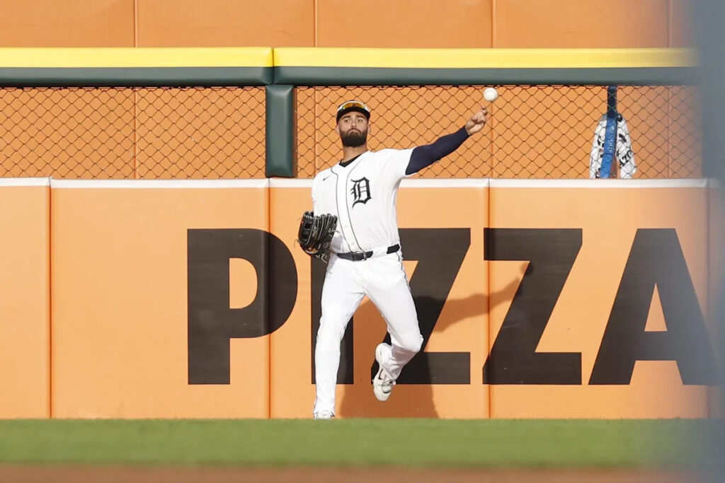 Cristopher Sanchez smothers Tigers’ bats to even the series