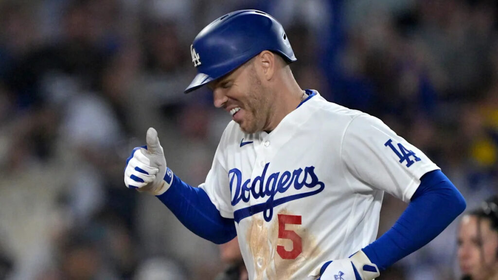 Star-Spangled Sunday: One story to know for every MLB team