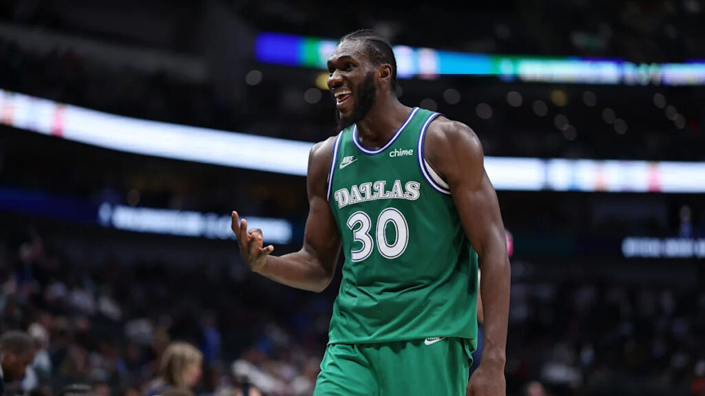 Mavericks match Knicks offer, will keep big man Moussa Cisse Mavericks match Knicks offer, will keep big man Moussa Cisse