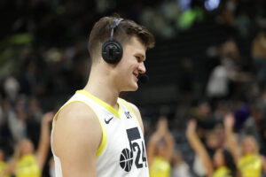 The Lakers have officially signed Walker Kessler, who may determine the success of the Luka Dončić era The Lakers have officially signed Walker Kessler, who may determine the success of the Luka Dončić era