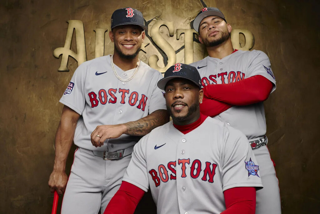 Willson Contreras, Ceddanne Rafaela & Aroldis Chapman take the field for Red Sox in the All-Star Game