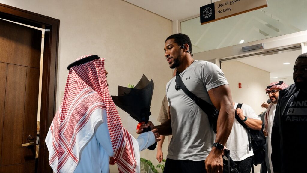 Barry Hearn Sees Different Anthony Joshua Before Prenga Fight Barry Hearn Sees Different Anthony Joshua Before Prenga Fight