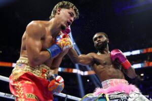 Jaron ‘Boots’ Ennis Joins Boxing’s Exclusive Club of Unbeaten World Champions Jaron ‘Boots’ Ennis Joins Boxing’s Exclusive Club of Unbeaten World Champions