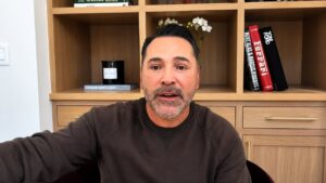 De La Hoya Rejects Canelo’s Stance on Mexican American Boxers