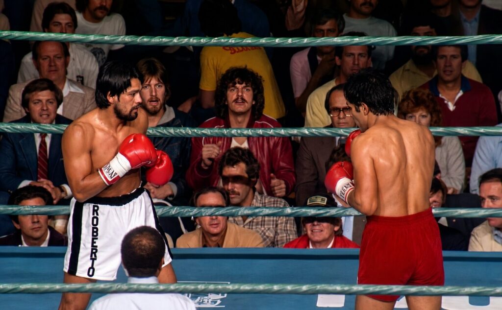 Hands of Stone Reborn: Roberto Duran Stops Pipino Cuevas Hands of Stone Reborn: Roberto Duran Stops Pipino Cuevas