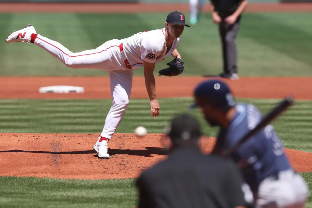 Yankees Mailbag: Biggest threats and playoff rosters