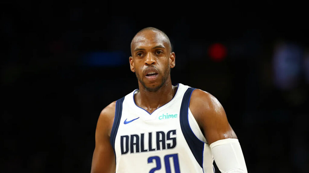 Massive six-team trade will see D’Angelo Russell to Memphis, Khris Middleton to Washington Massive six-team trade will see D’Angelo Russell to Memphis, Khris Middleton to Washington