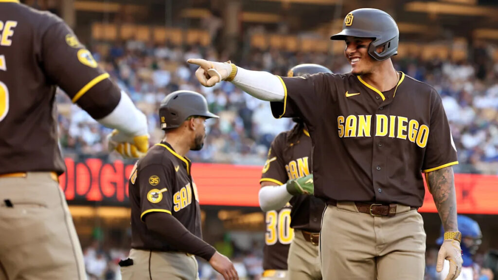 Padres snap their 8-game skid with 5-2 win over Dodgers on Manny Machado’s 3-run homer