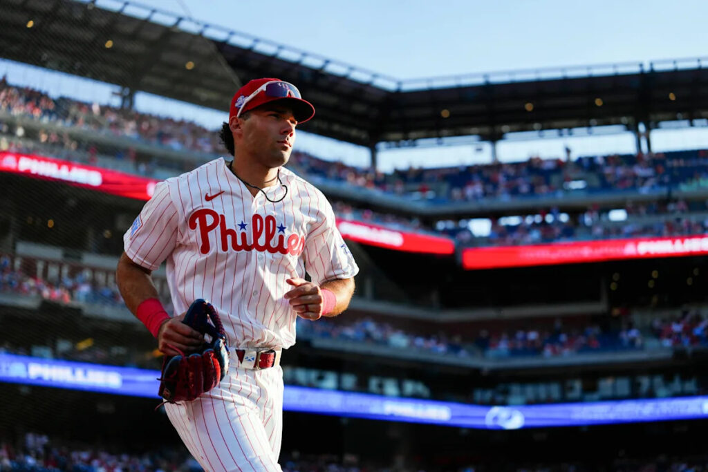 Phillies OF Gabriel Rincones Jr. puts on sunglasses mid-fly ball to make wild catch vs. Mets Phillies OF Gabriel Rincones Jr. puts on sunglasses mid-fly ball to make wild catch vs. Mets