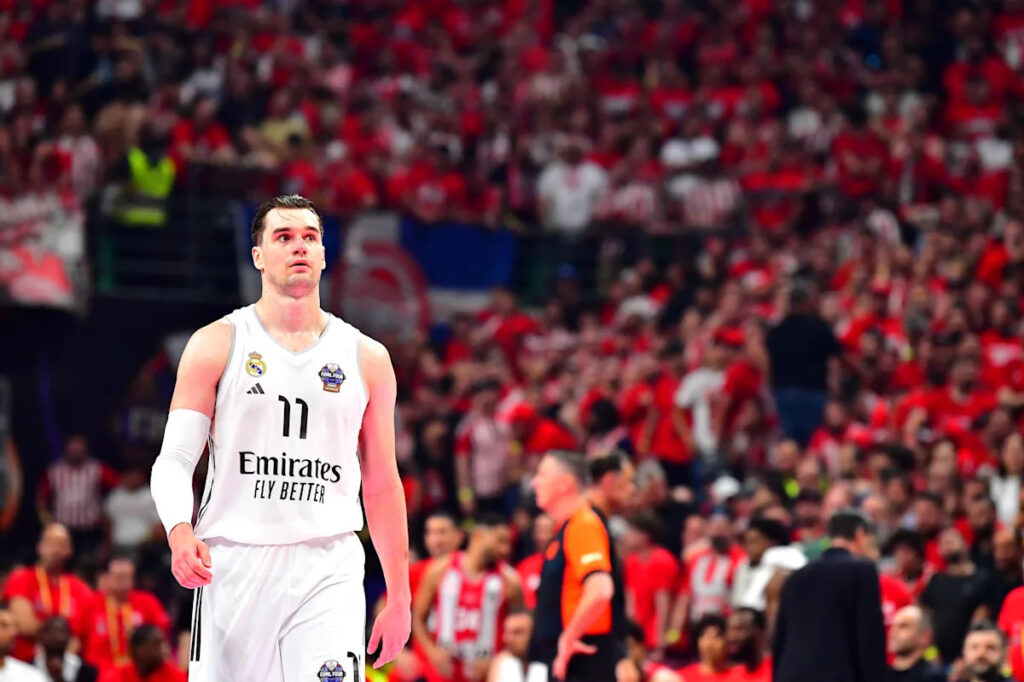 Cavs sign impactful wing scorer from Europe Cavs sign impactful wing scorer from Europe