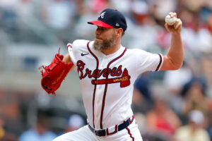 Chris Sale tallies 11 strikeouts, Dominic Smith hits 3-run homer in Braves’ 6-5 win over Padres