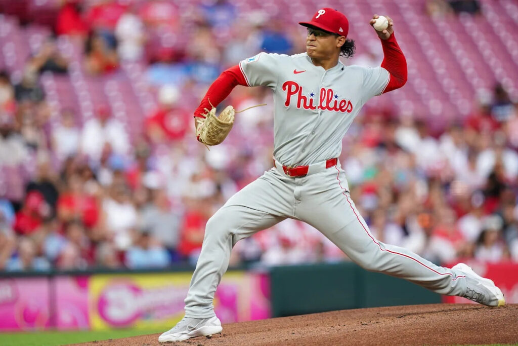 I Singer The Body Electric: Phillies 1, Reds 0