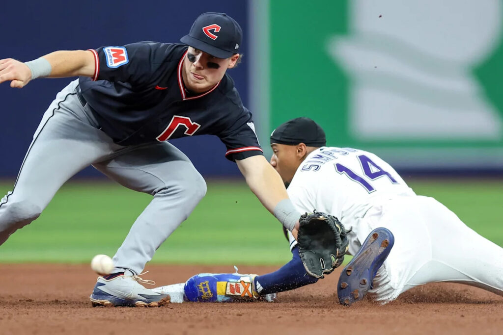 GUARDIANS AT REDS: Burns vs. Cecconi, discussion