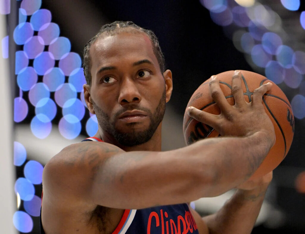 Clippers-Raptors Kawhi Leonard trade remains on hold: Where things stand