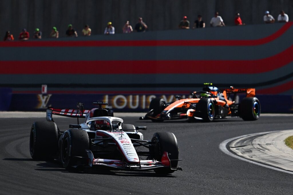 How blue-flag malfunction caused chaos in F1 Hungarian GP How blue-flag malfunction caused chaos in F1 Hungarian GP
