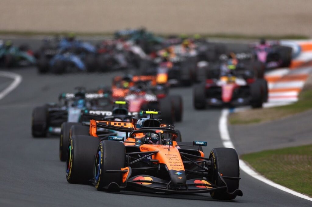 Norris overhauls Antonelli for victory, Verstappen suffers heavy crash