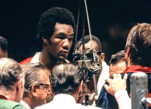 George Foreman Overwhelms George Chuvalo In New York George Foreman Overwhelms George Chuvalo In New York