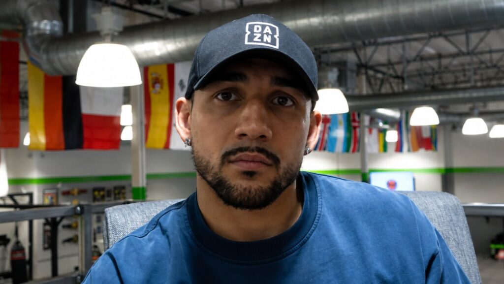 Teofimo Lopez Reveals Private Conversation With Devin Haney Teofimo Lopez Reveals Private Conversation With Devin Haney