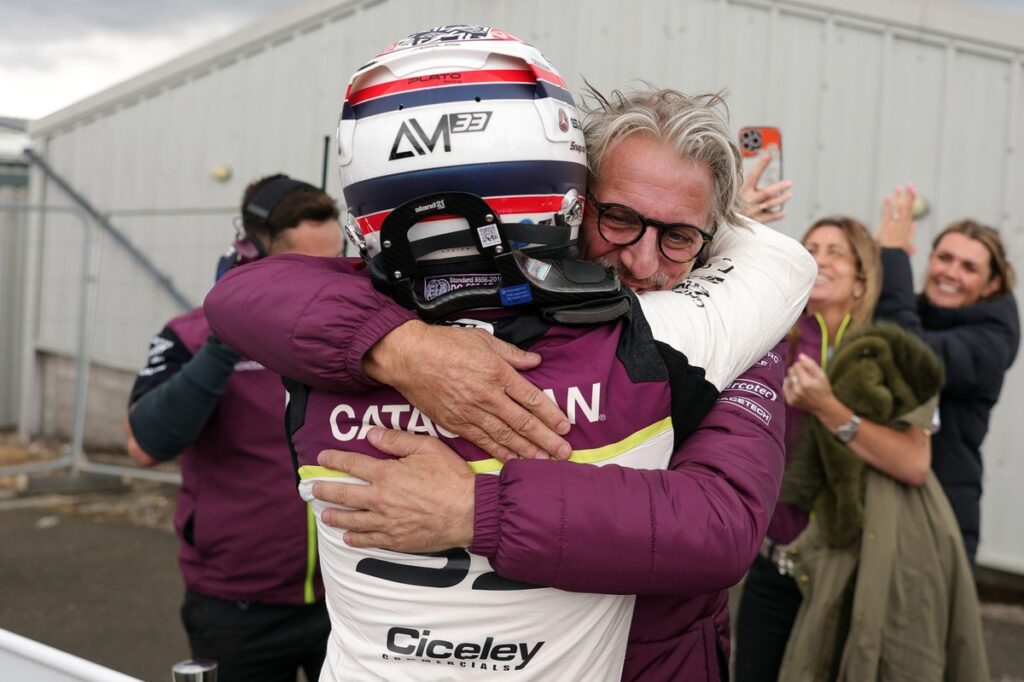 Morgan claims qualifying race win for Plato team Morgan claims qualifying race win for Plato team