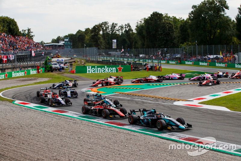 Albon talks about the 
2018 Formula 2 season’s “mini golden wave” of talent