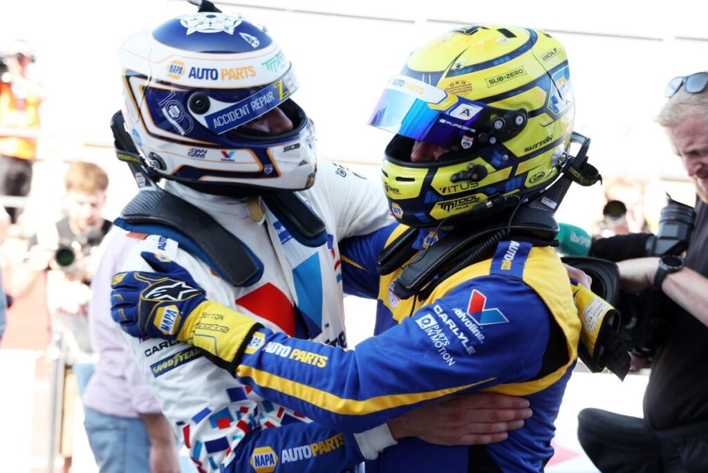 Cammish beats Sutton for Ford 1-2 in race two