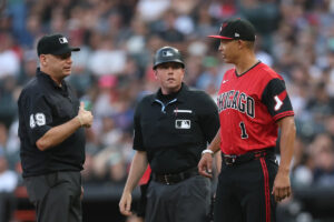 White Sox forced to remove starting pitcher Noah Schultz after only 1 out due to manager Will Venable’s blunder