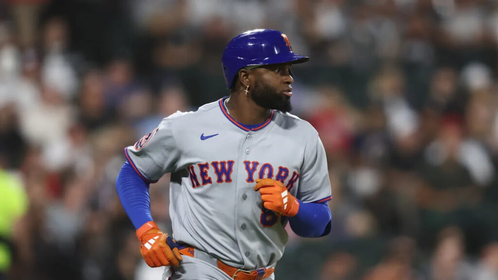 Mets place outfielder Luis Robert Jr. on waivers, despite hot-hitting August Mets place outfielder Luis Robert Jr. on waivers, despite hot-hitting August