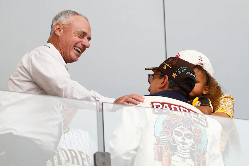 MLB owners unanimously approve Padres sale to José E. Feliciano, Kwanza Jones after they led reported .9 billion purchase
