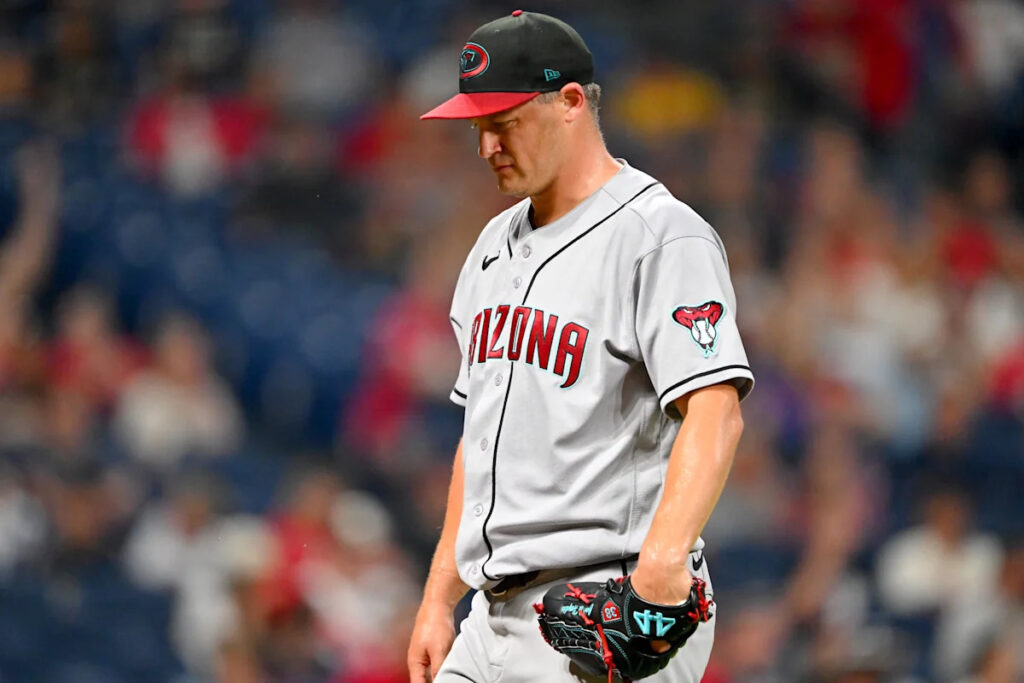 Diamondbacks DFA closer Paul Sewald in the thick of tight NL playoff race, call it ‘brutal decision’
