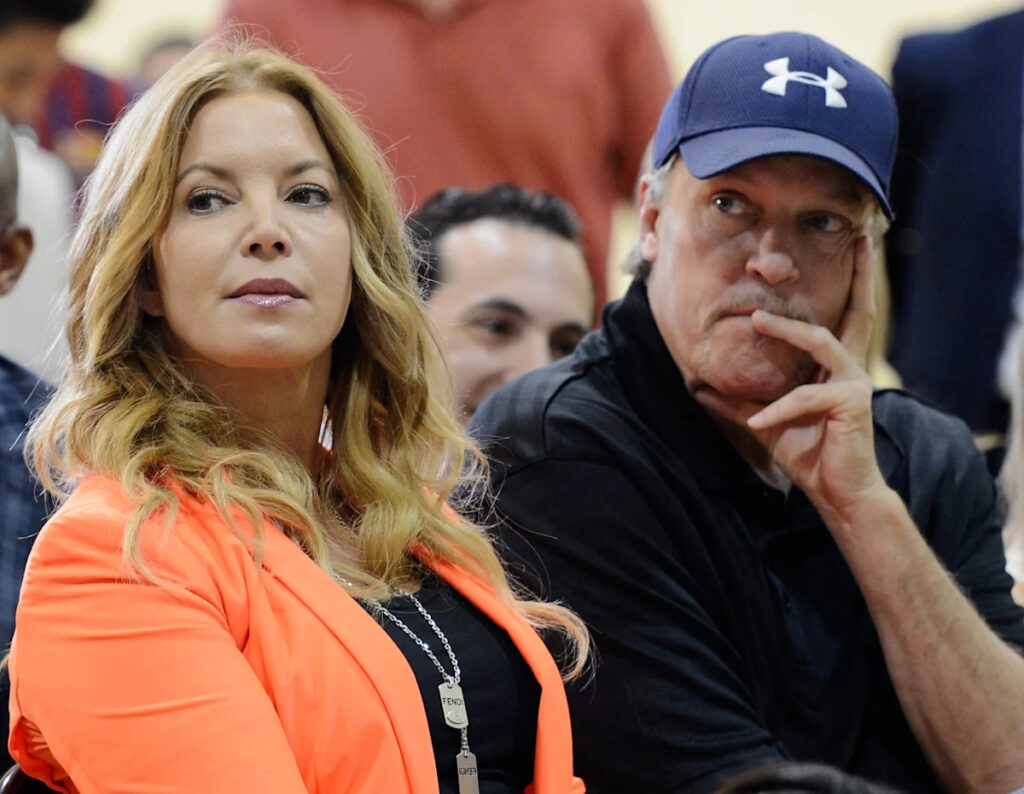The Buss Los Angeles Lakers: From dynasty building under Jerry to a family feud with Jeanie and her siblings The Buss Los Angeles Lakers: From dynasty building under Jerry to a family feud with Jeanie and her siblings