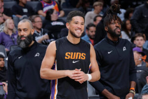 Inside the Suns: Way too early predictions, limiting starter minutes, deep bench players Inside the Suns: Way too early predictions, limiting starter minutes, deep bench players