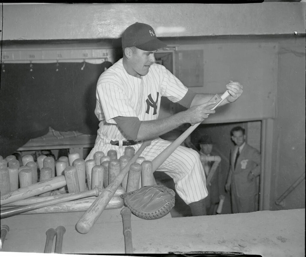 Yankees Birthday of the Day: Johnny Lindell Yankees Birthday of the Day: Johnny Lindell