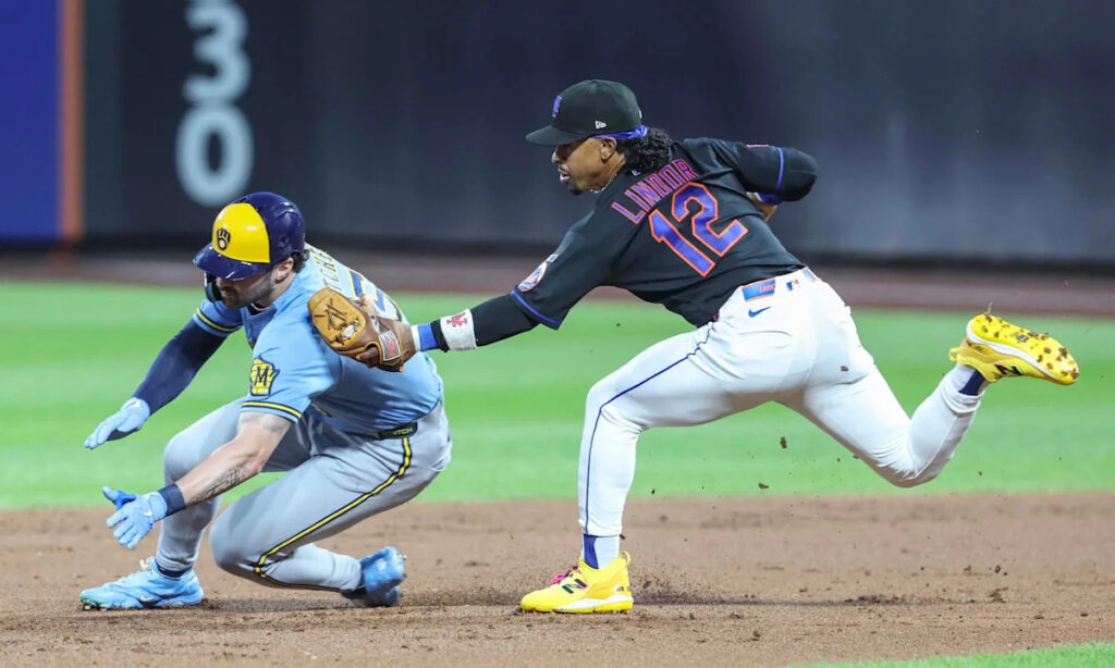 Mets Morning News: Mets suffer blowout loss to Brewers Mets Morning News: Mets suffer blowout loss to Brewers