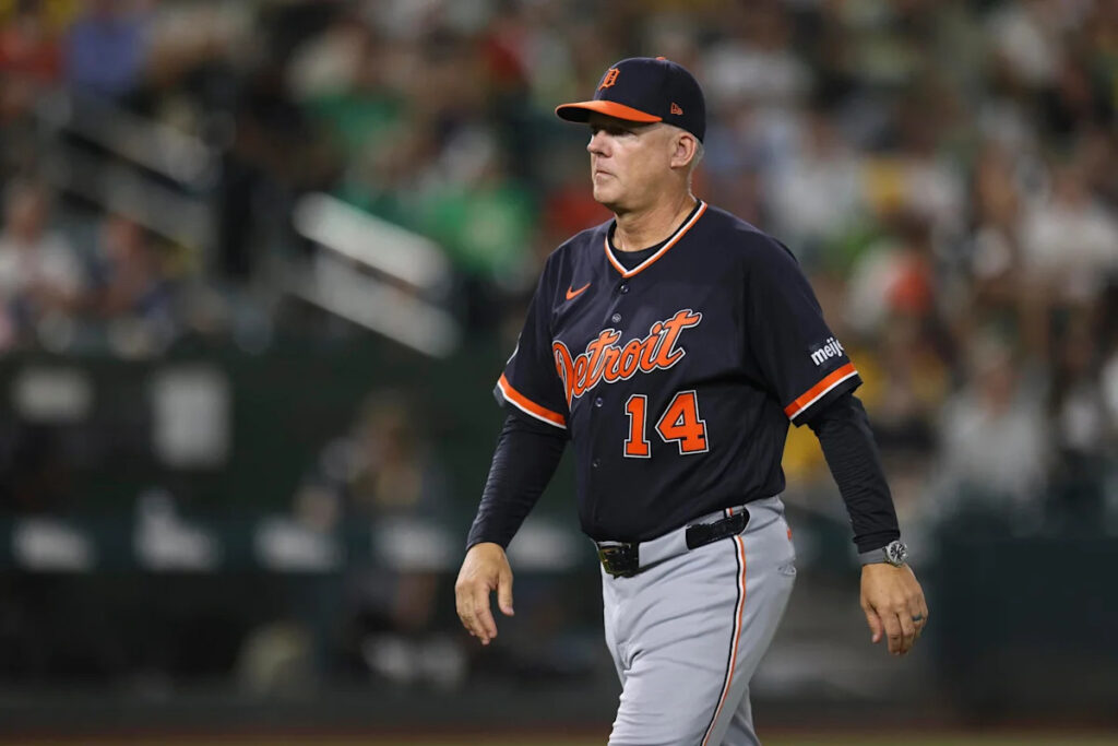 Hinch Not Interested in Astros GM Job Hinch Not Interested in Astros GM Job