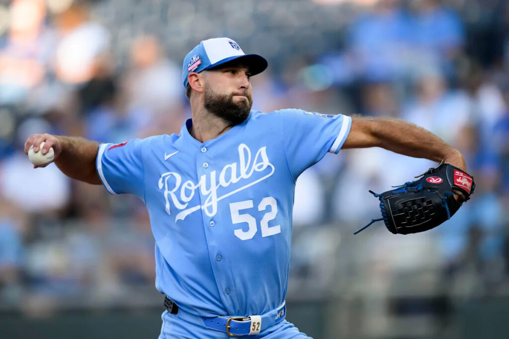 Wacha eats ghosts of losses past, Royals win seventh straight