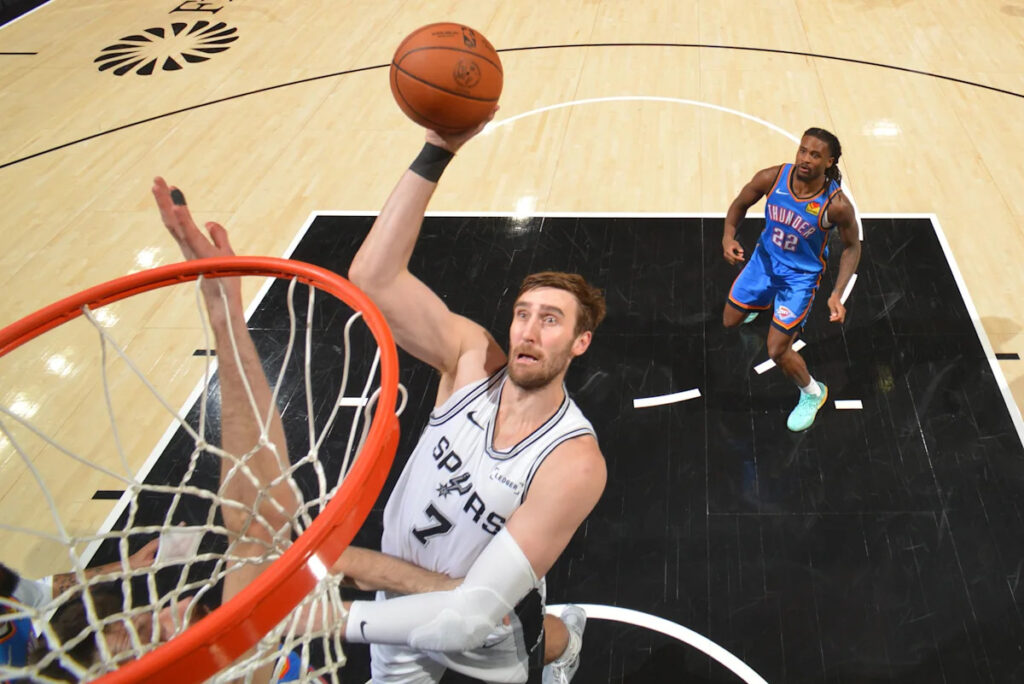 The Spurs need Luke Kornet to develop a floater to be a playoff contributor