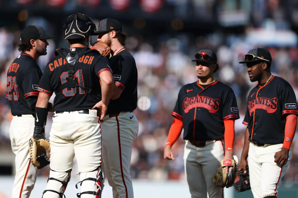 Pitching duel devolves into a blowout Pitching duel devolves into a blowout