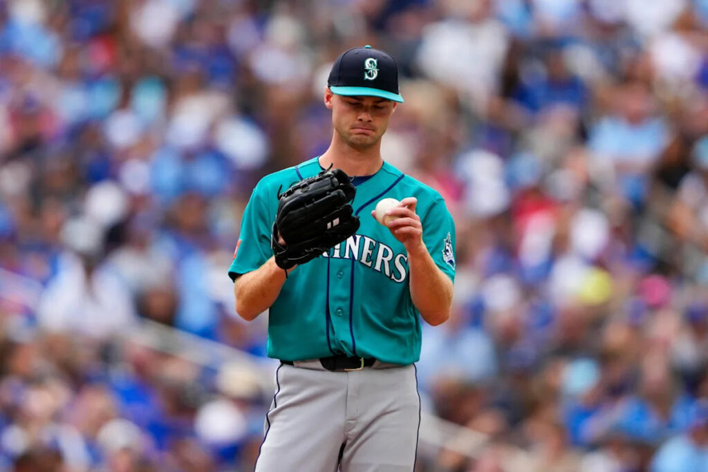 The Mariners win half a baseball game in Toronto; lose series The Mariners win half a baseball game in Toronto; lose series