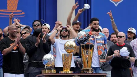 How long can Knicks keep their core together? How long can Knicks keep their core together?