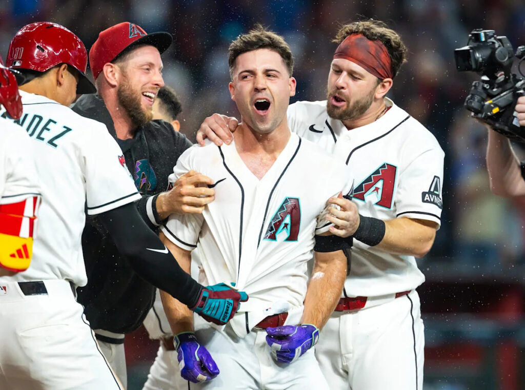 Diamondbacks, sans Ketel Marte, keep pace in wild-card race after dramatic win