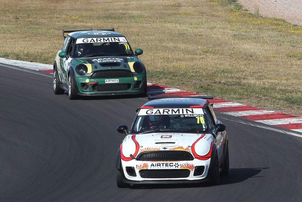 Willmott’s wins wrap up Mini Challenge Clubsport season at Donington Park